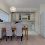 Padriku With A Balcony,near To Central,self Check In 24 7,free Parking *