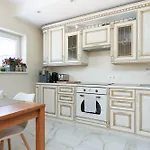 Apartment Padriku With A Balcony,near To Central,self Check In 24 7,free Parking *