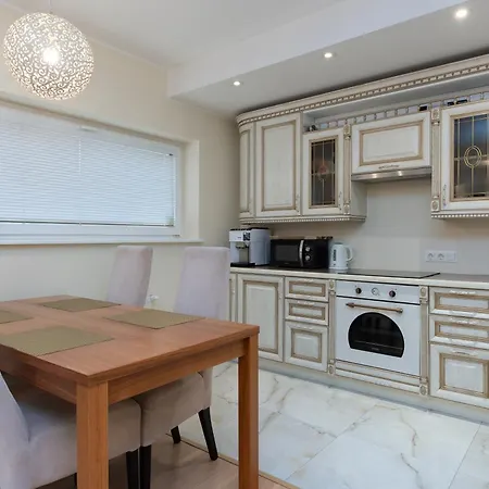 Апартаменты Padriku With A Balcony,near To Central,self Check In 24 7,free Parking *