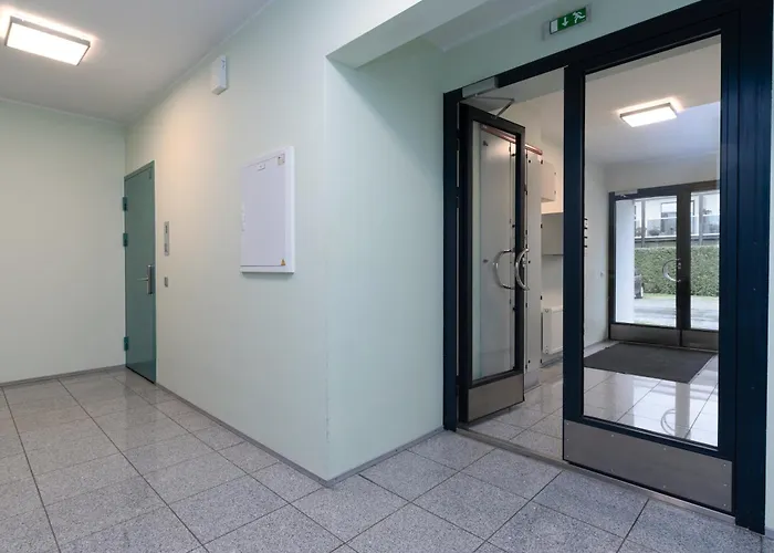 Padriku With A Balcony,near To Central,self Check In 24 7,free Parking Apartment *