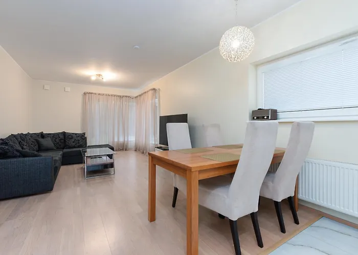 Padriku With A Balcony,near To Central,self Check In 24 7,free Parking Appartement