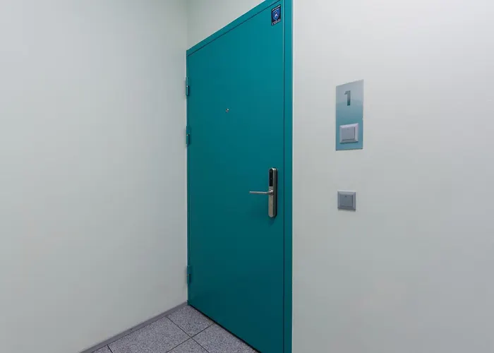 Padriku With A Balcony,near To Central,self Check In 24 7,free Parking Appartement